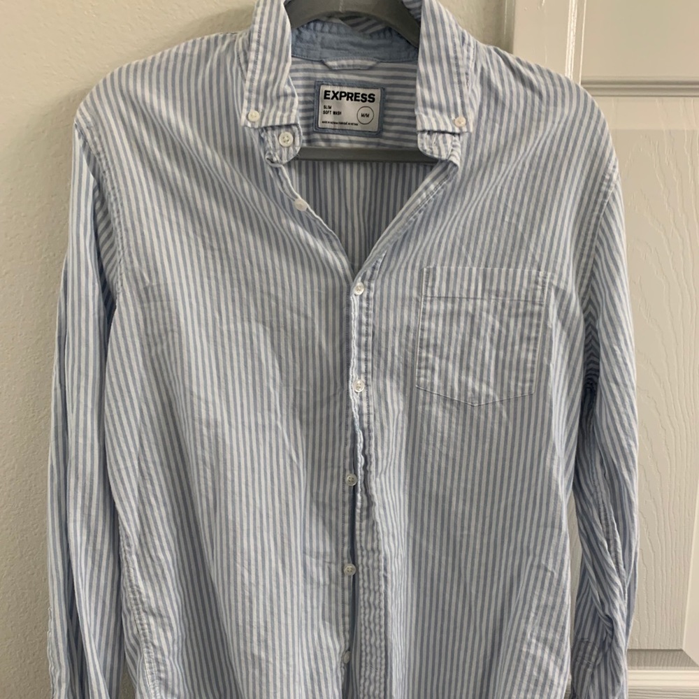 Express Men’s slim fit soft wash shirt M
